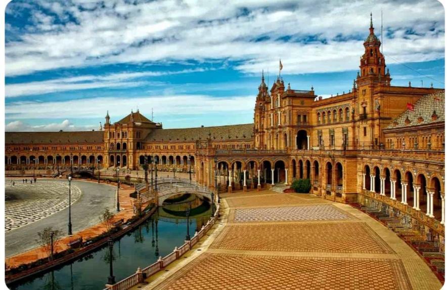 Luminoso Siviglia